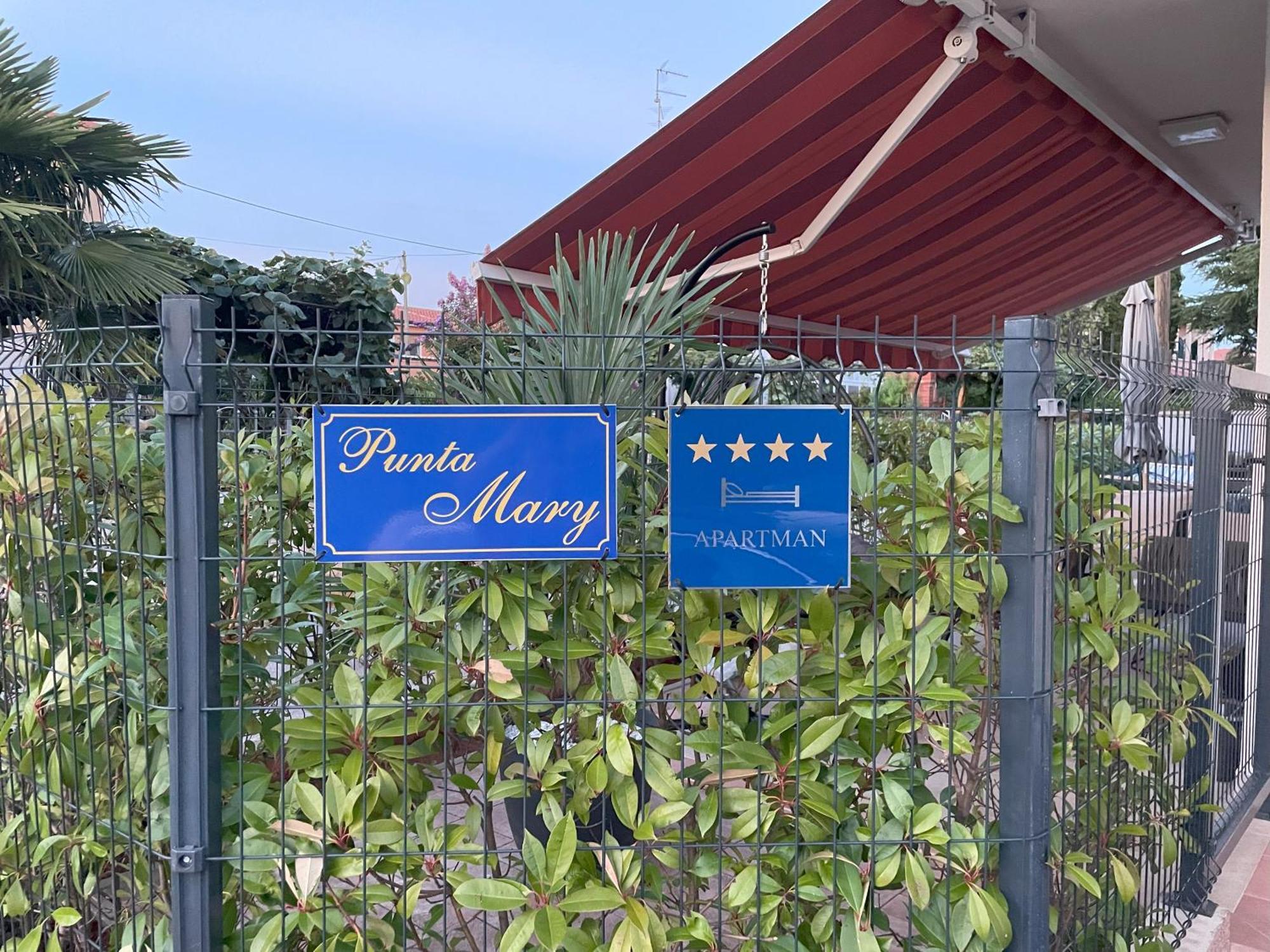 Punta Mary House With Apartment Умаг Екстериор снимка