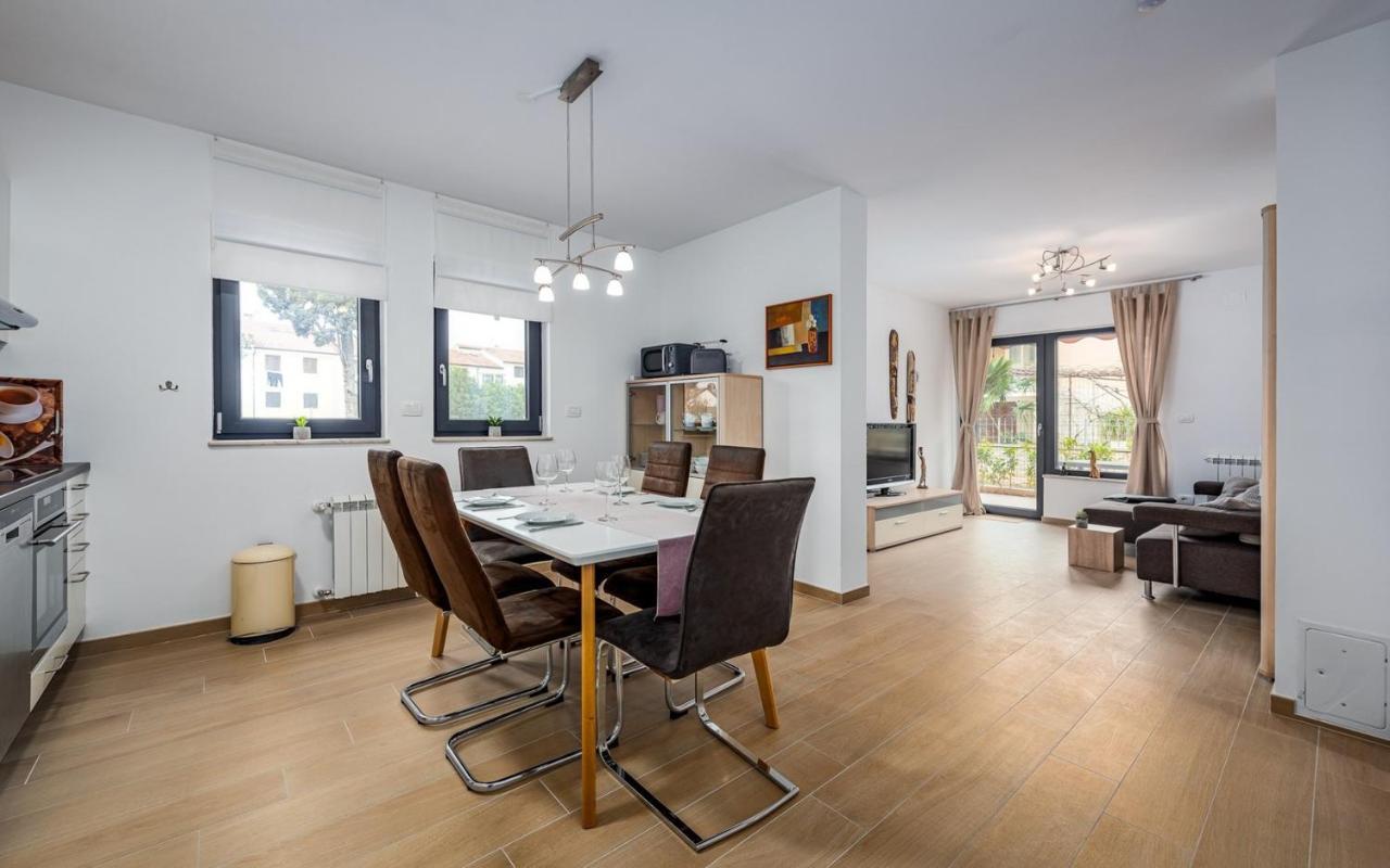 Punta Mary House With Apartment Умаг Екстериор снимка